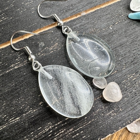 Elegant Silver Teardrop Earrings clear quartz - Picture 1 of 1